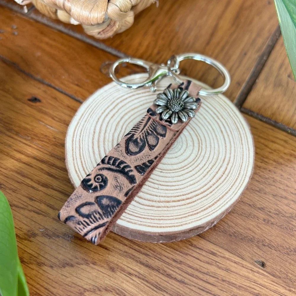 Tooled Faux Leather Flower Keychain Boho Western‎ Style Charm Boho Western